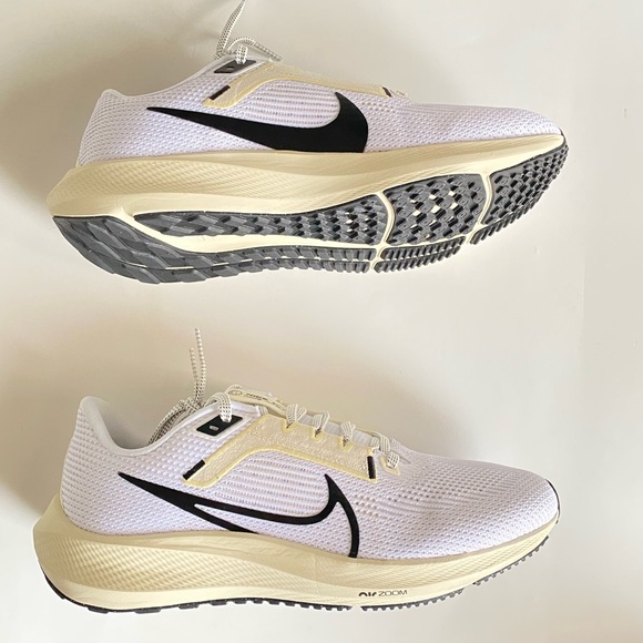 10 Nike Air Zoom Pegasus 40 Womens white black coconut milk running shoes sneaks - Picture 4 of 9